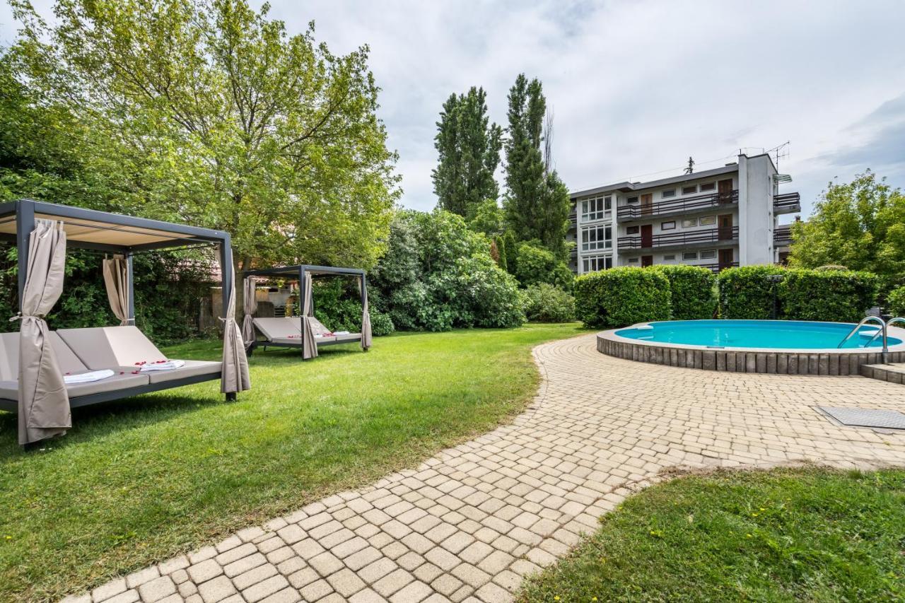 Hotel Clariss Balatonalmádi Buitenkant foto